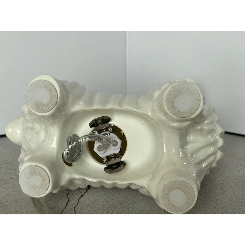 Vintage MCM Fabbri Art Style White‎ Ceramic Llama Accent Lamp Alpaca Light